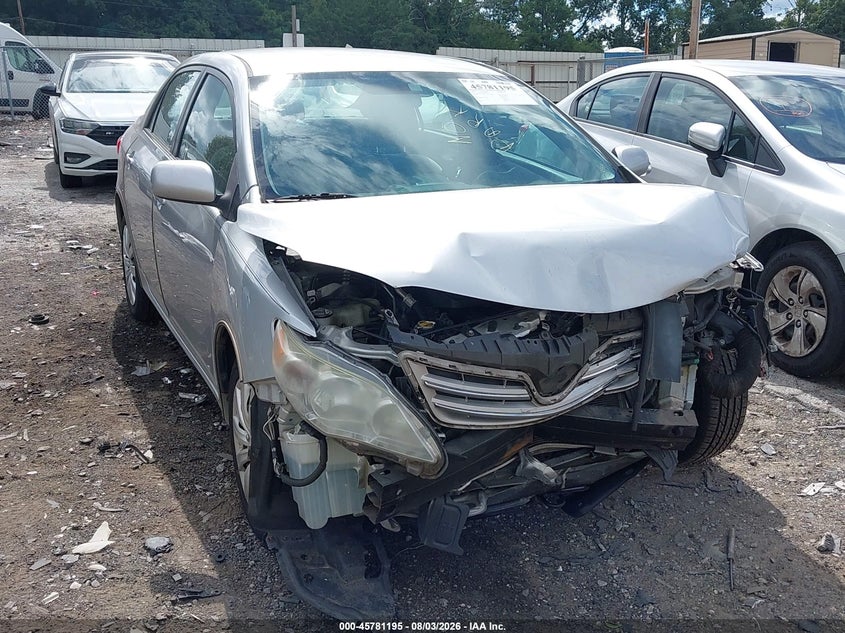 2013 TOYOTA COROLLA auction photo 6