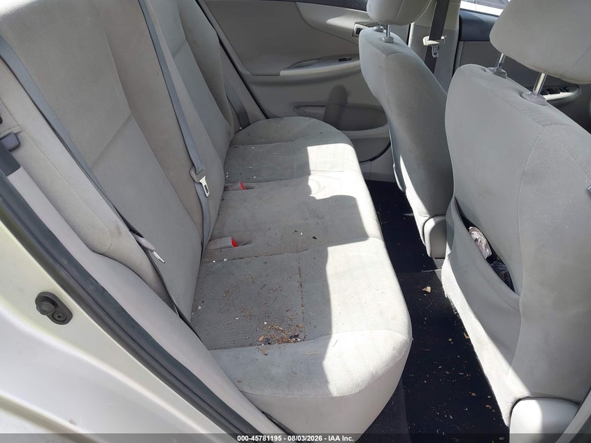 2013 TOYOTA COROLLA auction photo 8