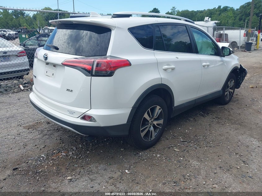 TOYOTA RAV4 - zdjęcie 4