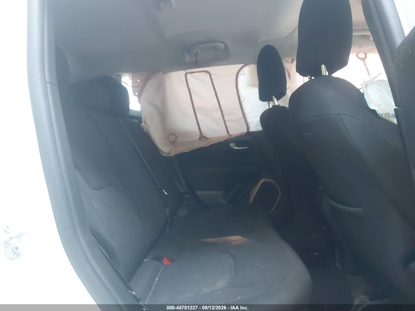 2015 JEEP RENEGADE auction photo 8