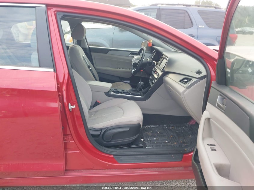 2019 HYUNDAI SONATA auction photo 5