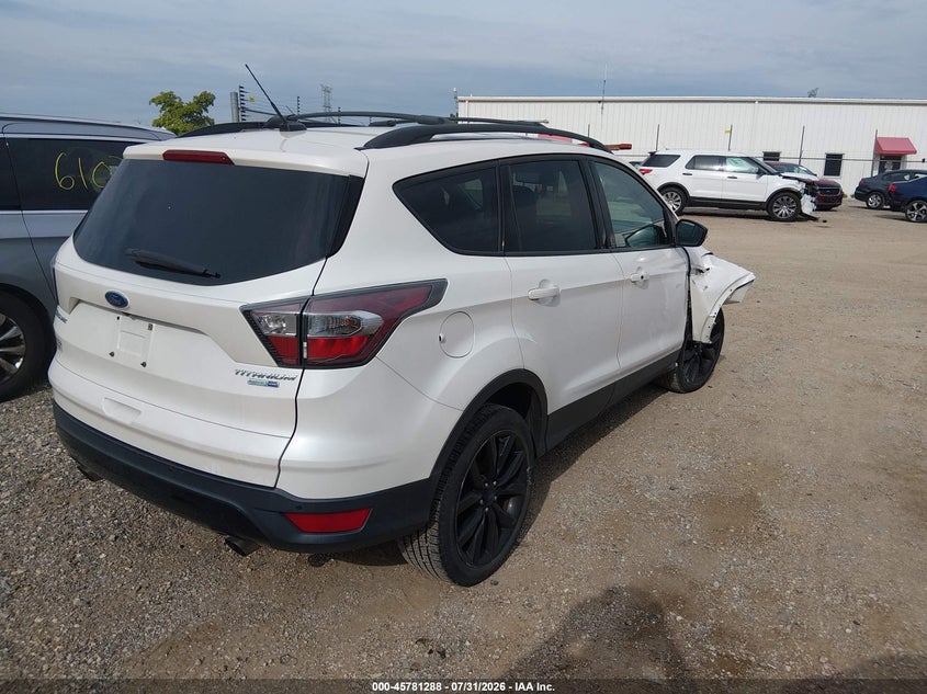 Vin: 1fmcu9jd0hua04573, lot: 46280112, ford escape titanium 20174