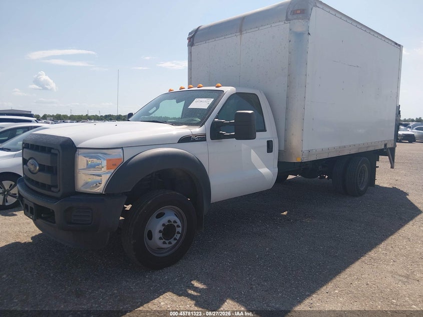 2015 Ford F450 Super Duty, Normal Wear & Tear, IAAI, VIN 1FDTF4GY1FEB00219 — photo 2