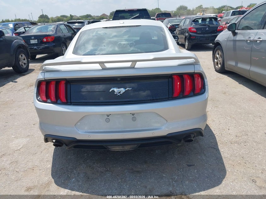 FORD MUSTANG - zdjęcie 17