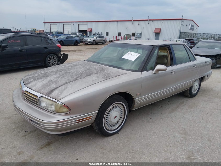 1996 OLDSMOBILE 98 auction photo 2