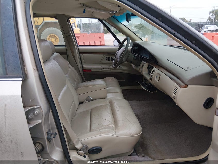 1996 OLDSMOBILE 98 auction photo 5