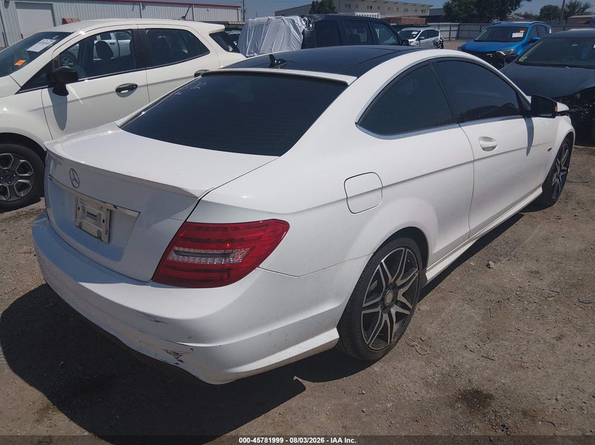 Vin: wddgj4hb1fg391741, lot: 46280823, mercedes-benz c 250 20154