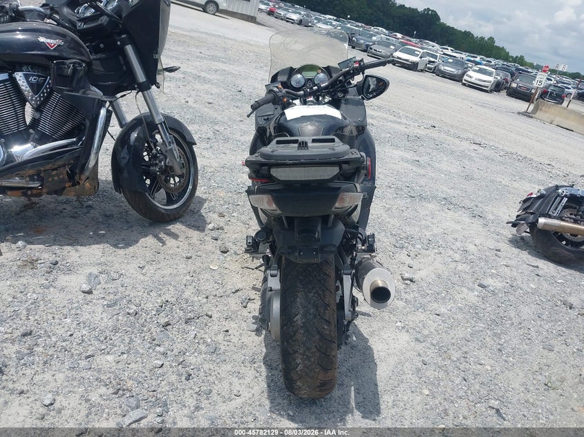 2014 KAWASAKI ZG1400 auction photo 6