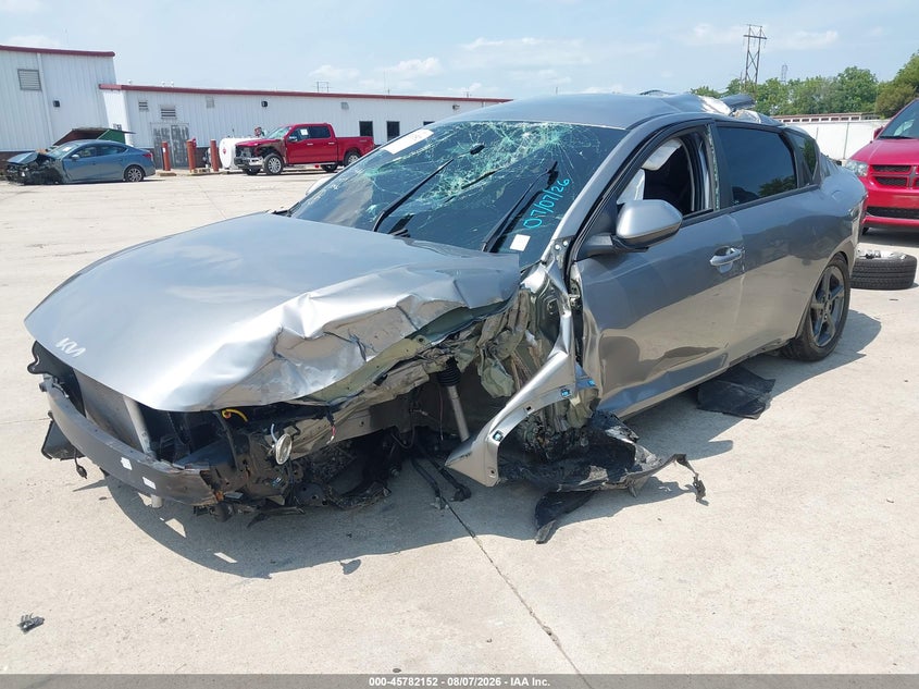 Vin: 3kpft4de6se054668, lot: 46280975, kia k4 lxs 20252