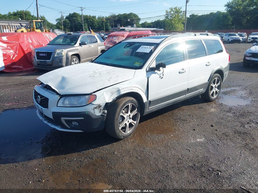 2015 VOLVO XC70 auction photo 2