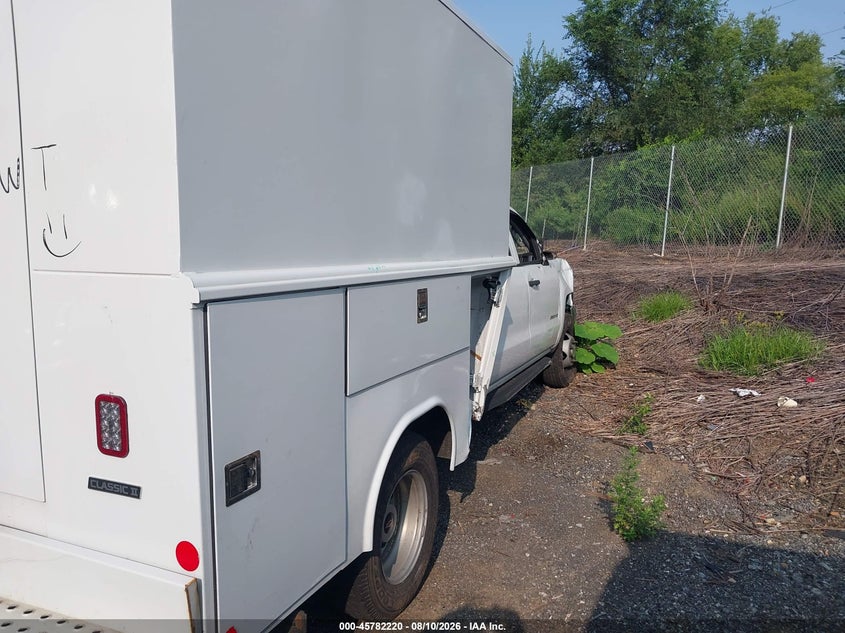 2016 CHEVROLET SILVERADO 3500HD CHASSIS auction photo 4