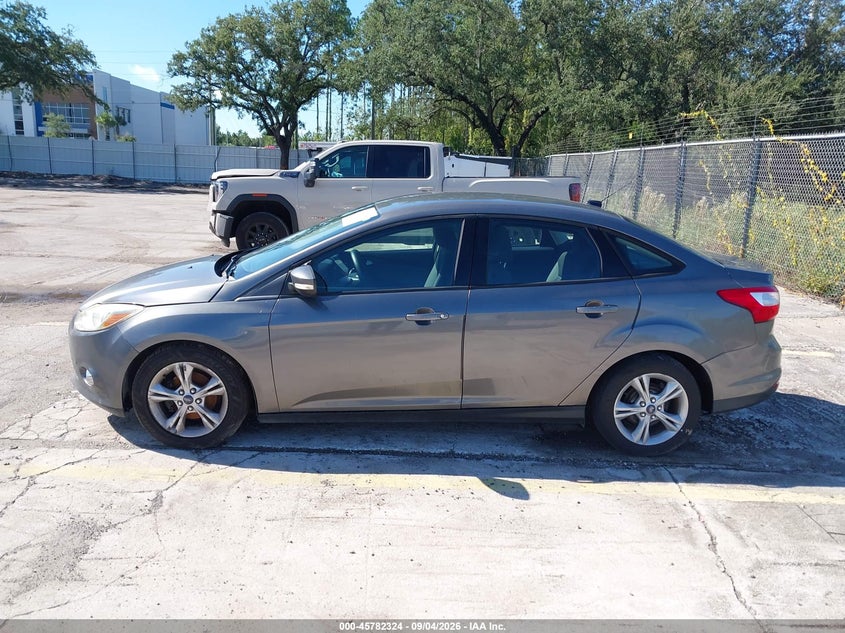 FORD FOCUS 2014 VIN 1FADP3F21EL426346