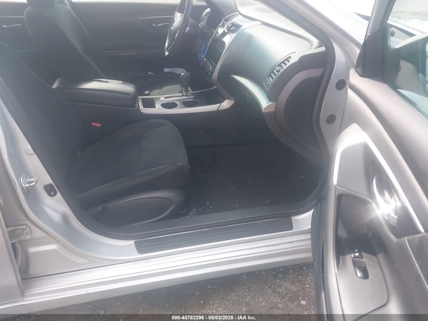 2015 NISSAN ALTIMA auction photo 5