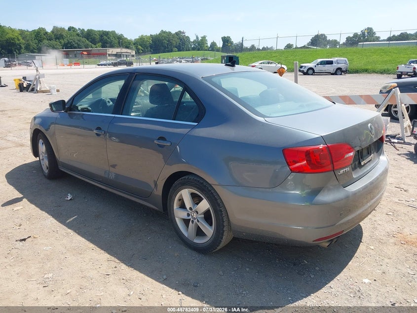 Vin: 3vwll7aj3em322847, lot: 46281233, volkswagen jetta 2.0l tdi 20143