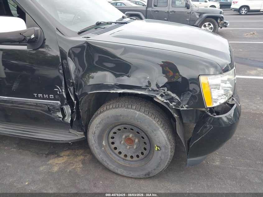2011 CHEVROLET TAHOE auction photo 6