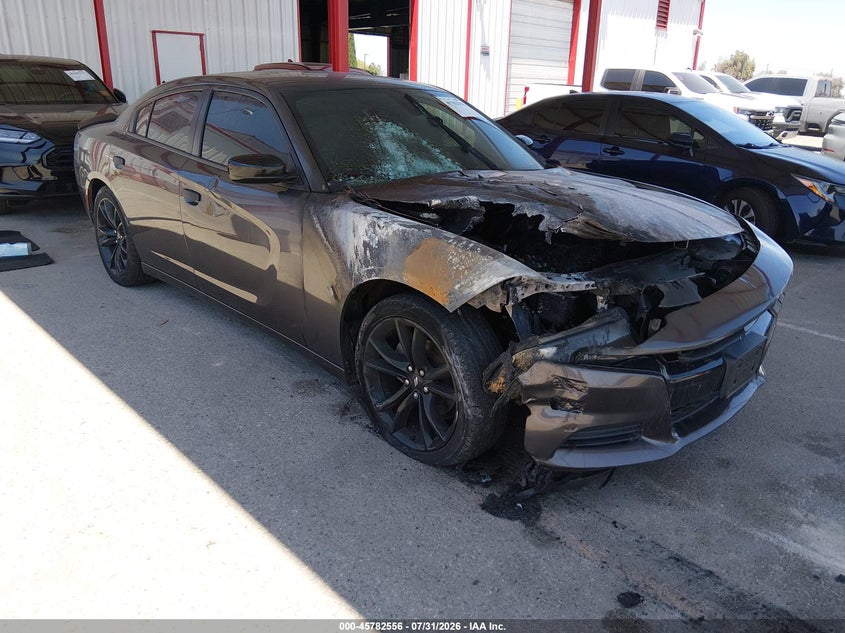Vin: 2c3cdxbgxjh196440, lot: 46281380, dodge charger sxt rwd 2018 img_1