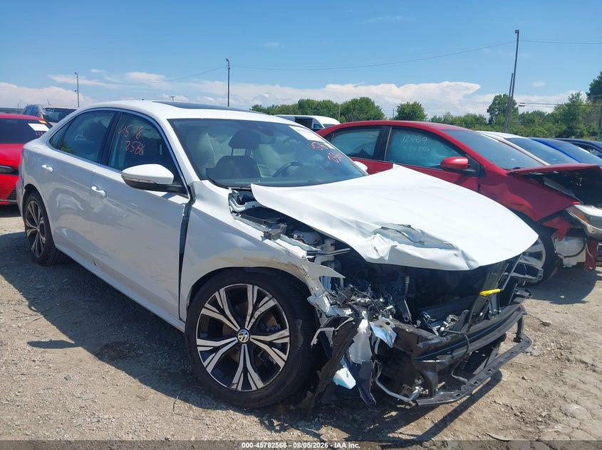 Vin: 1vwsa7a34nc007706, lot: 46281390, volkswagen passat 2.0t se 2022 img_1