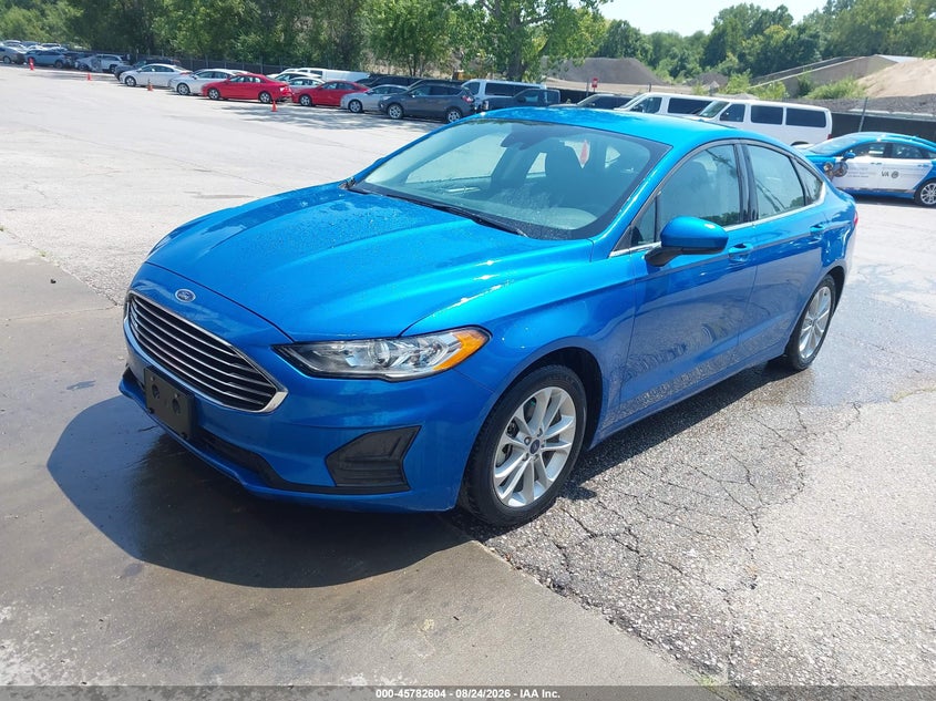 2020 Ford Fusion, Normal Wear & Tear, IAAI, VIN 3FA6P0LU6LR224792 — photo 2