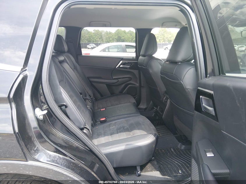 2024 MITSUBISHI OUTLANDER auction photo 8