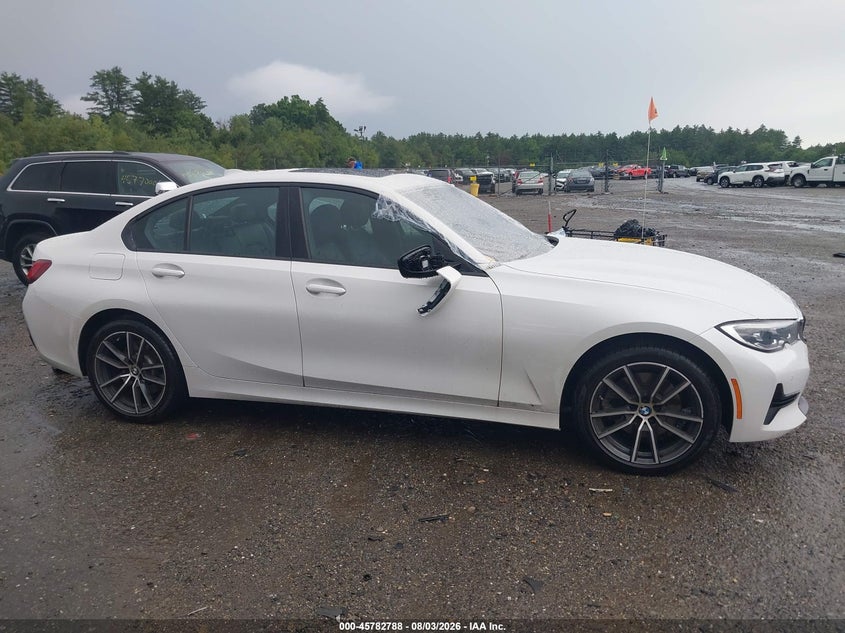 BMW 330I - zdjęcie 13