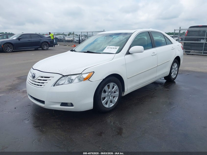 2009 TOYOTA CAMRY auction photo 2