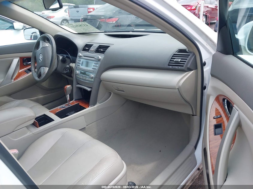 2009 TOYOTA CAMRY auction photo 5