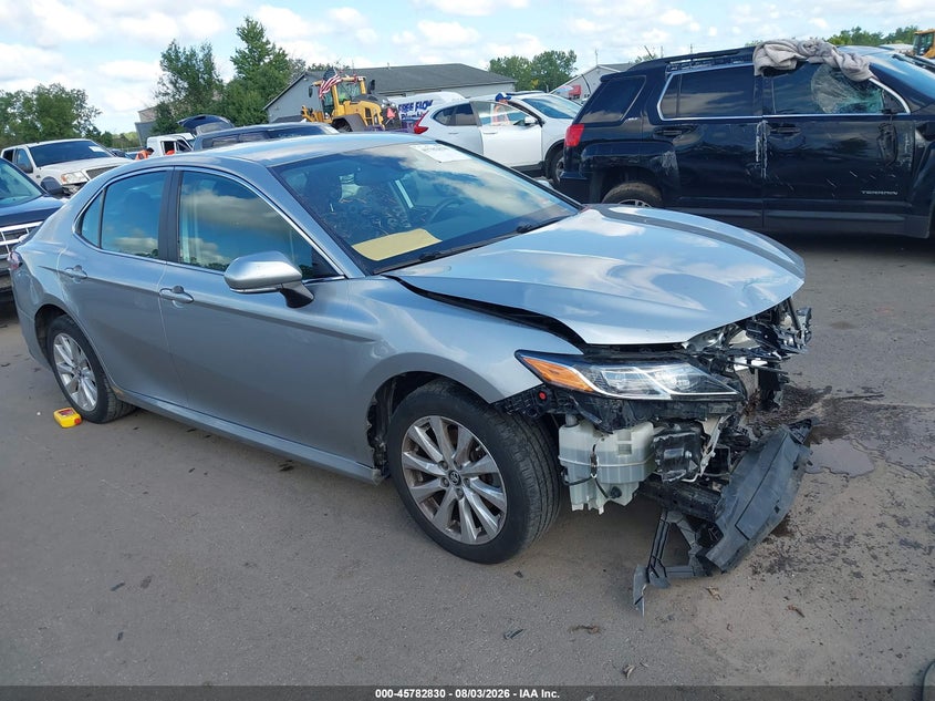 2019 TOYOTA CAMRY auction photo 1