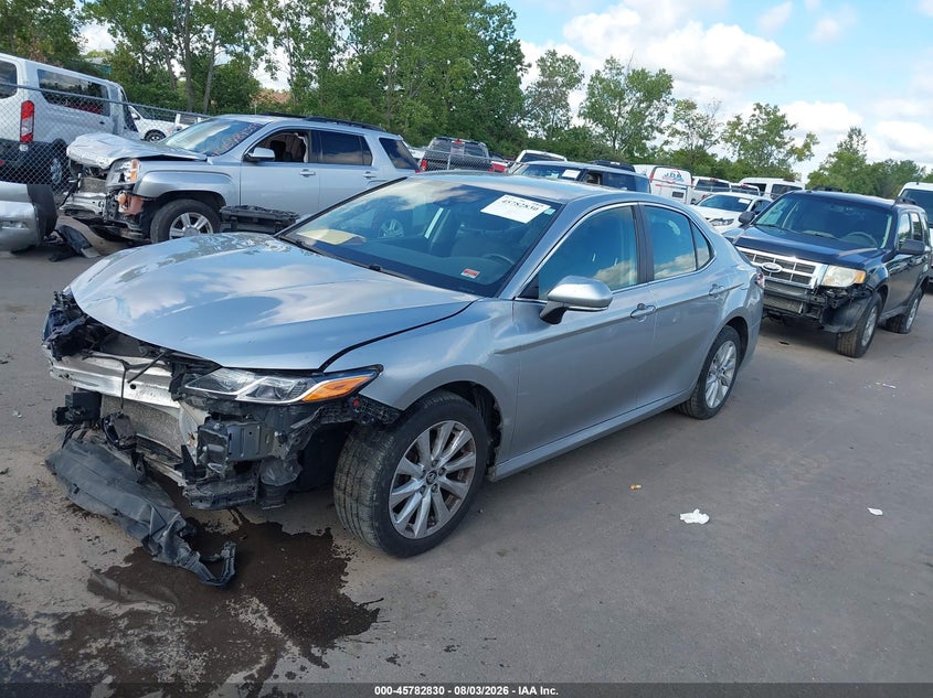 2019 TOYOTA CAMRY auction photo 2