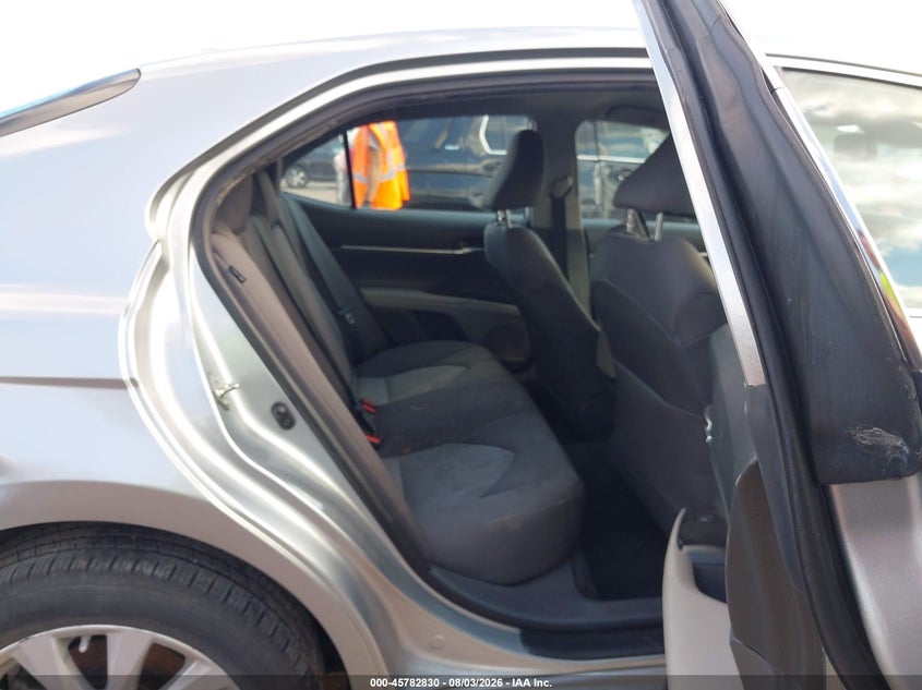 2019 TOYOTA CAMRY auction photo 8