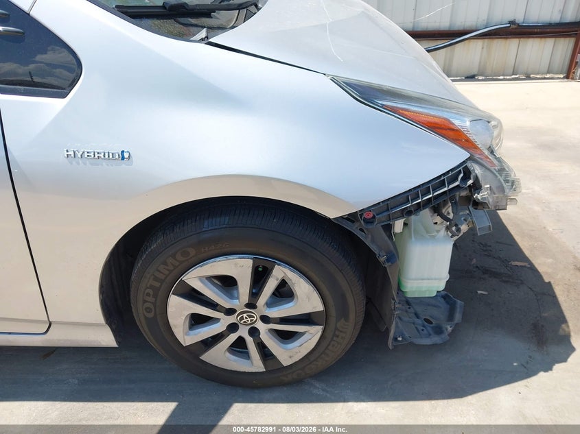 TOYOTA PRIUS - zdjęcie 18