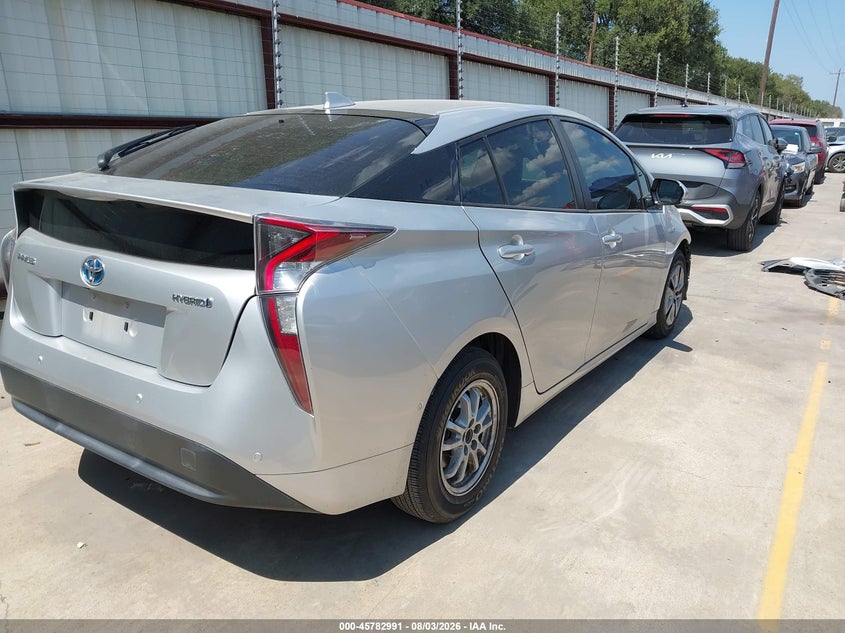 TOYOTA PRIUS - zdjęcie 4