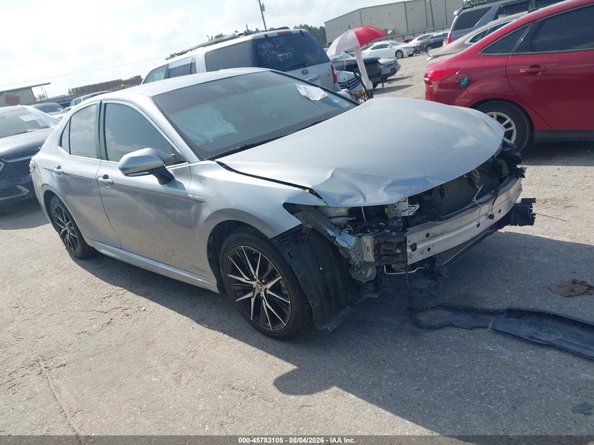 TOYOTA CAMRY - zdjęcie 1