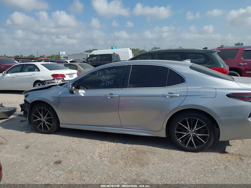 TOYOTA CAMRY - zdjęcie 14