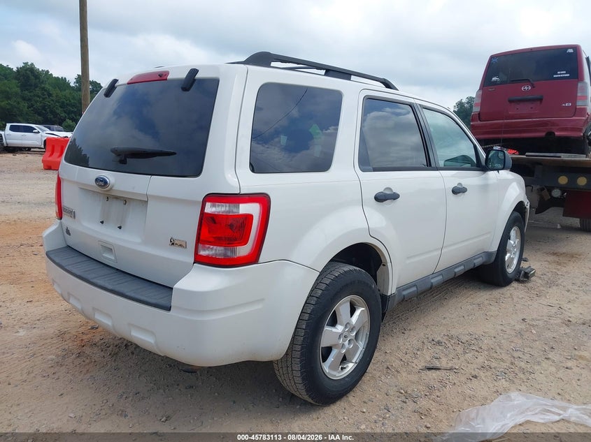 Vin: 1fmcu0dg2akd27705, lot: 46281937, ford escape xlt 20104