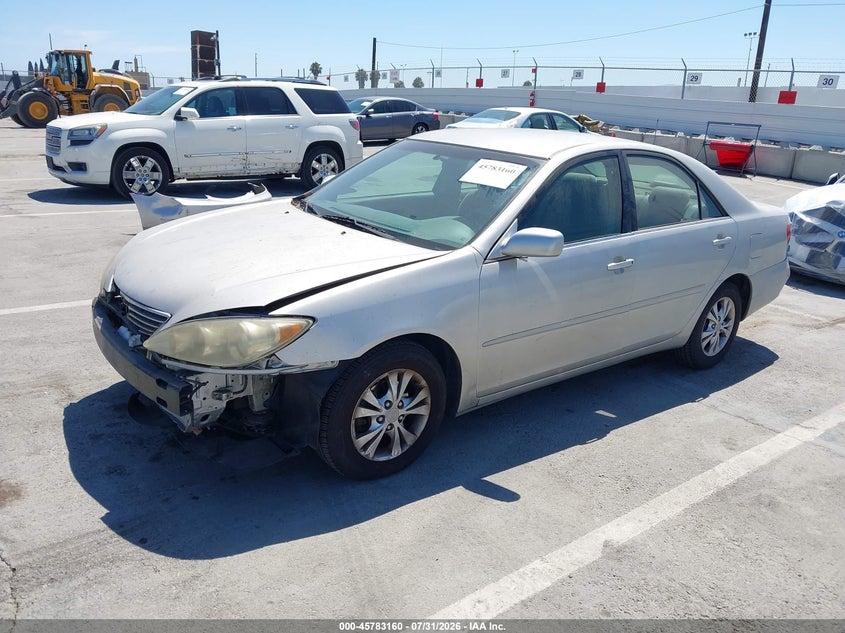 2005 Toyota Camry, Удар спереду, IAAI, VIN 4T1BF32K75U106240 — фото 2