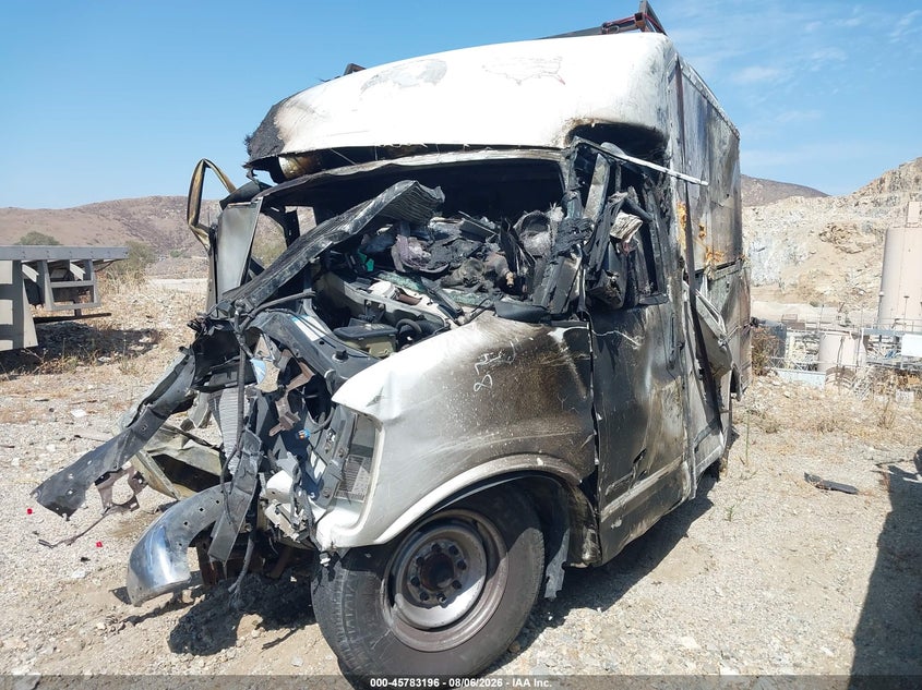 2000 CHEVROLET EXPRESS COMM CUTAWAY auction photo 2