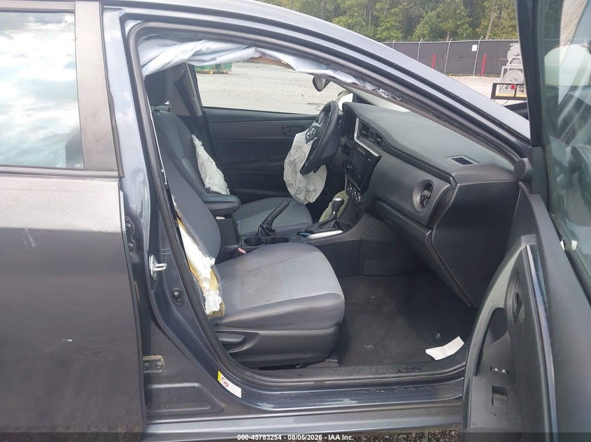 2017 TOYOTA COROLLA auction photo 5
