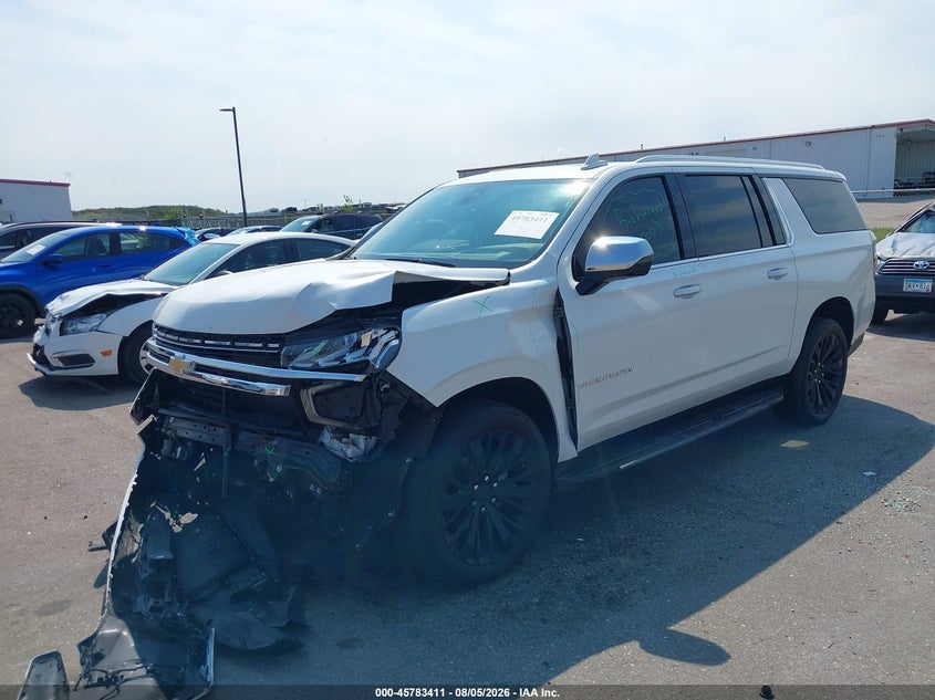 CHEVROLET SUBURBAN - zdjęcie 2