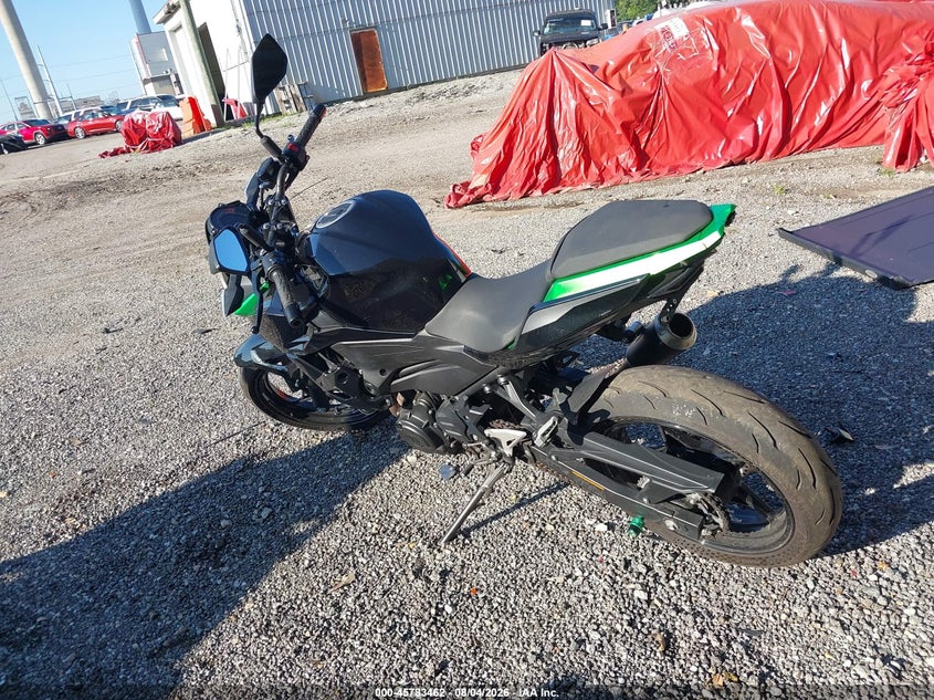 2022 KAWASAKI ER400 auction photo 3