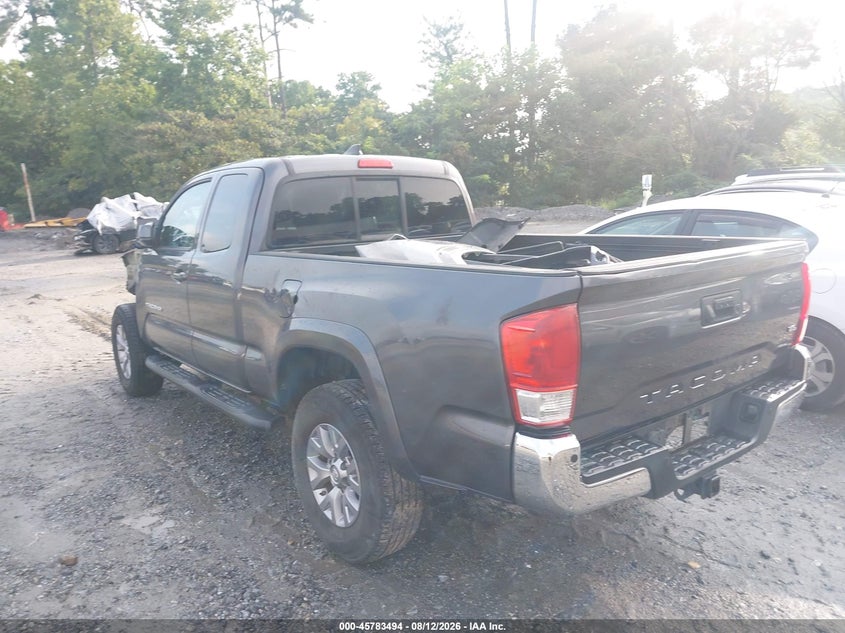 2018 TOYOTA TACOMA auction photo 3