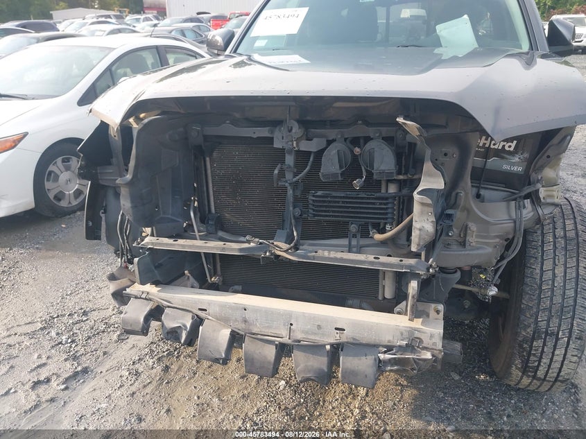 2018 TOYOTA TACOMA auction photo 6