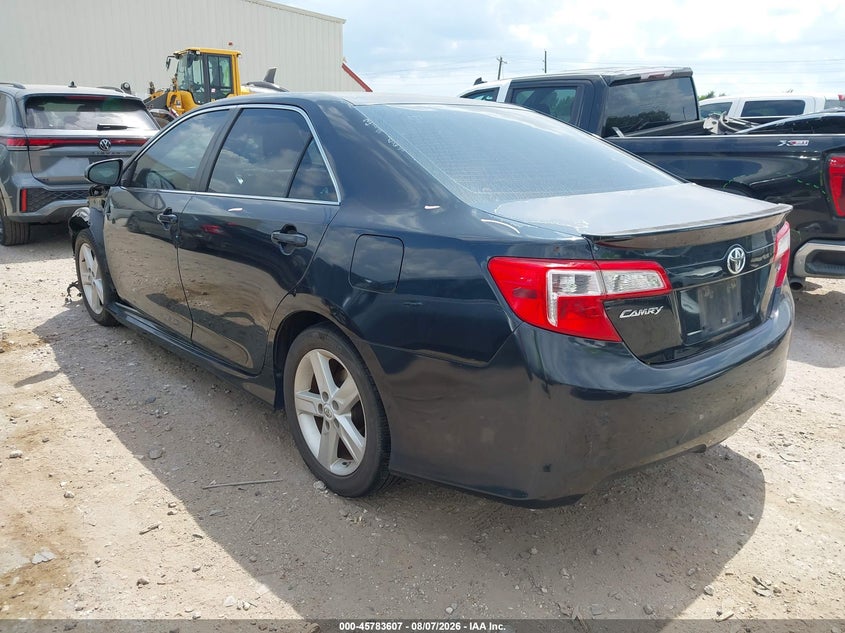 Vin: 4t1bf1fk0du209447, lot: 46282431, toyota camry se 20133