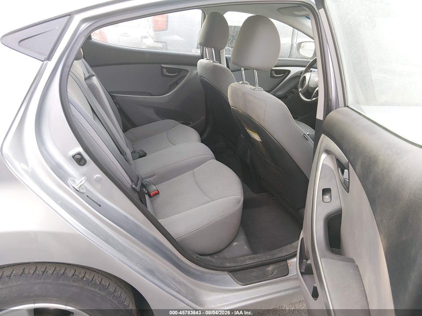 2015 HYUNDAI ELANTRA auction photo 8