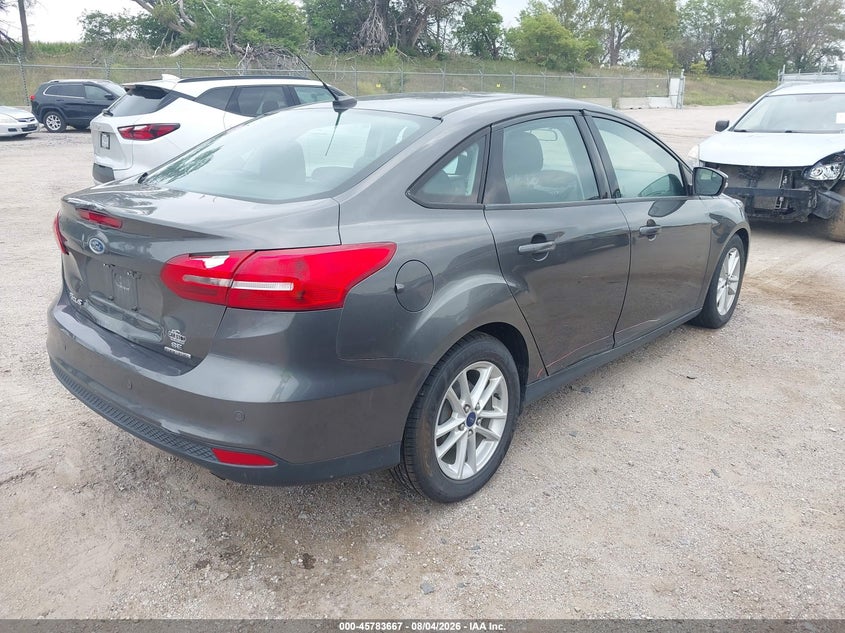 Vin: 1fadp3f27fl231076, lot: 46282491, ford focus se 20154