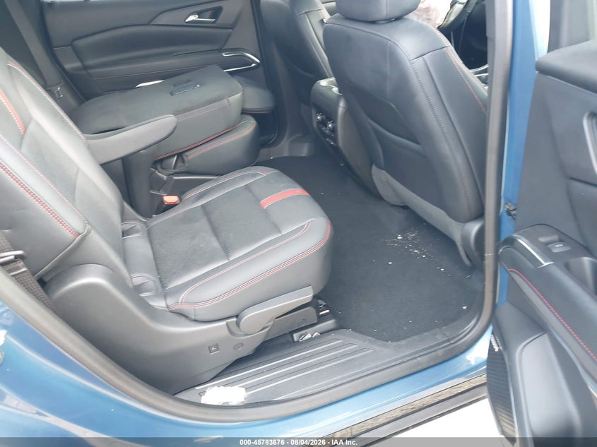 2024 CHEVROLET TRAVERSE auction photo 8