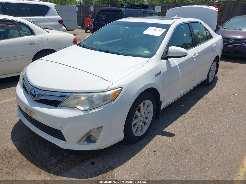 2012 Toyota Camry, Normal Wear & Tear, IAAI, VIN 4T1BD1FK4CU024712 — photo 2