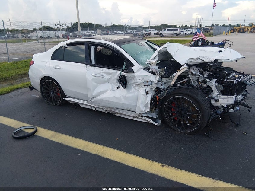 Vin: w1kaf8ab2tr310514, lot: 46282792, mercedes-benz amg c 63 s e performance 2026 img_1