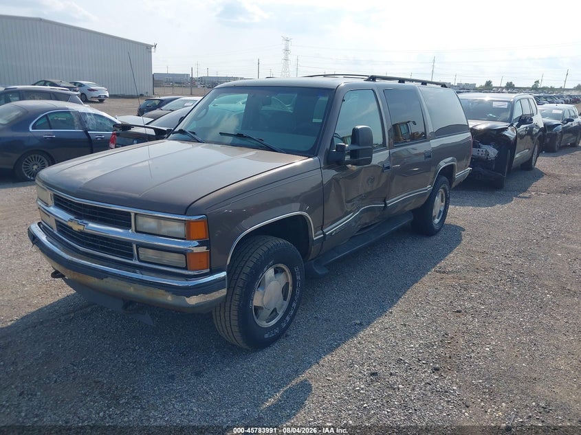 1998 Chevrolet Express, Normal Wear & Tear, IAAI, VIN 1GNFK16R6WJ306534 — photo 2