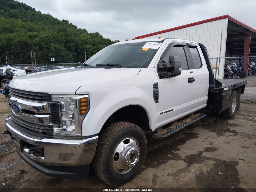2018 Ford F350, Затоплення, IAAI, VIN 1FD8X3HT1JEC05759 — фото 2