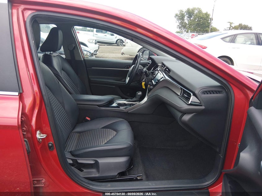2020 TOYOTA CAMRY auction photo 5